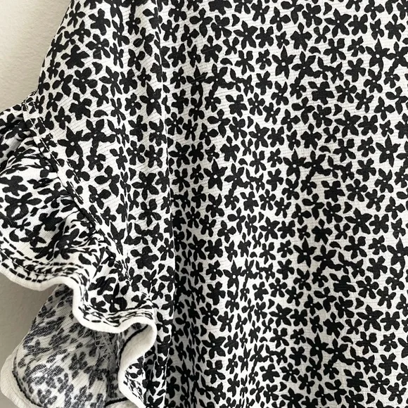 Max Studio Top - Picture 4 of 10